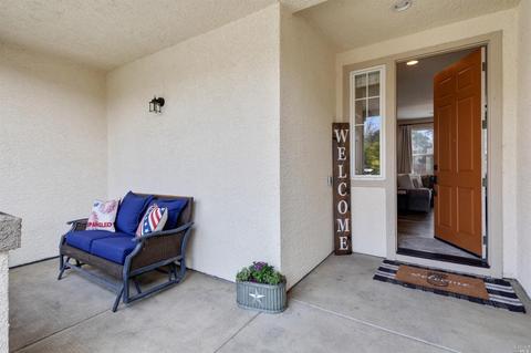 132 Bouquet Cir, Windsor, CA 95492 photo 2