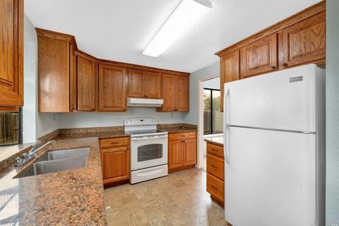 231 Arrowhead Dr, Vallejo, CA 94589 photo 12