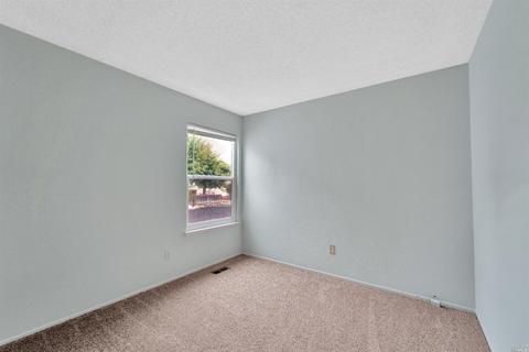 231 Arrowhead Dr, Vallejo, CA 94589 photo 21