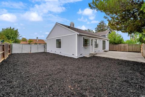 231 Arrowhead Dr, Vallejo, CA 94589 photo 28