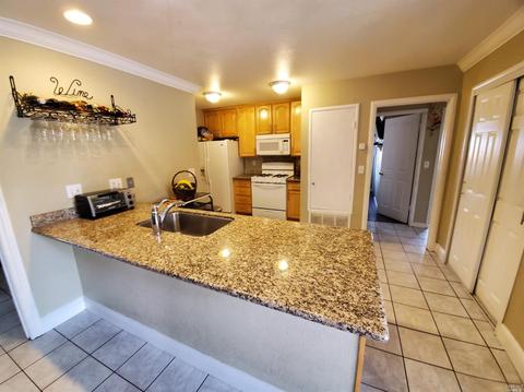 2052 Falcon Ct, Fairfield, CA 94533 photo 3
