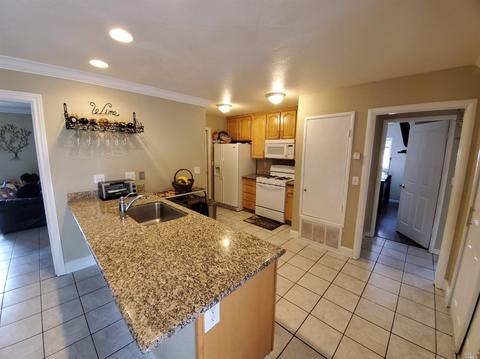2052 Falcon Ct, Fairfield, CA 94533 photo 2