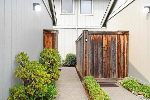 6 Vanessa Ct E, Napa, CA 94558 photo 2