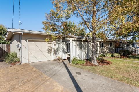 382 W Macarthur St, Sonoma, CA 95476 photo 4