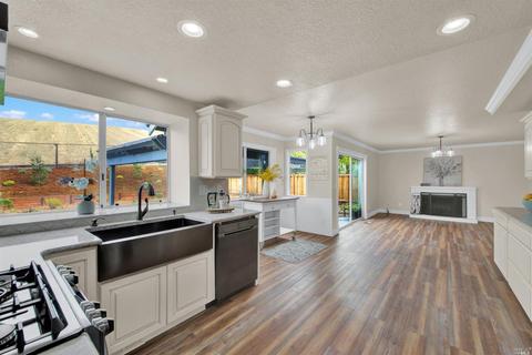 1922 Summit Dr, Fairfield, CA 94534 photo 13