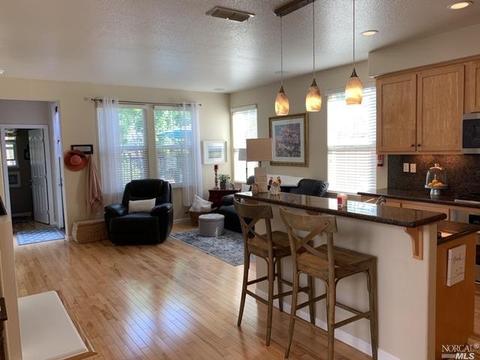 821 Walden Ct, Fairfield, CA 94533 photo 6
