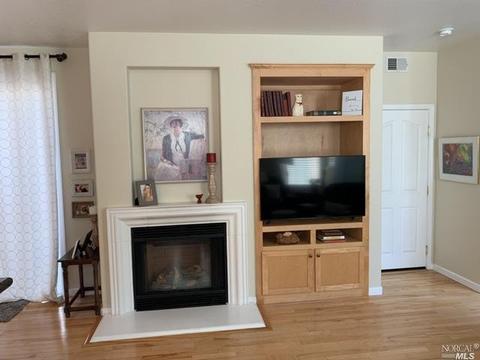 821 Walden Ct, Fairfield, CA 94533 photo 9