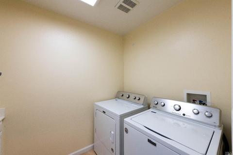 4040 Nottingham Ct, Vallejo, CA 94591 photo 23