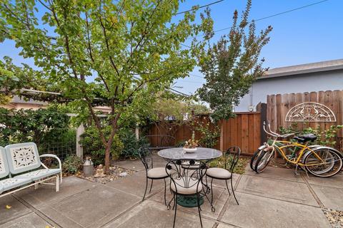 1027 E 3rd St, Benicia, CA 94510 photo 13