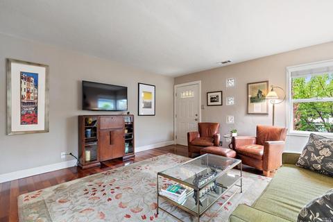 1027 E 3rd St, Benicia, CA 94510 photo 15