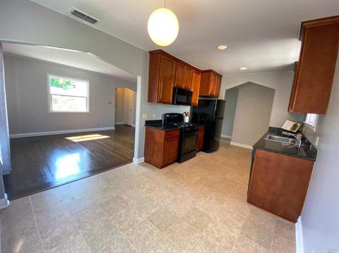 413 Cedar St, Vallejo, CA 94591 photo 8