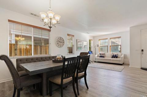 1351 Eucalyptus Dr, Vallejo, CA 94591 photo 3