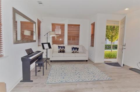 1351 Eucalyptus Dr, Vallejo, CA 94591 photo 2