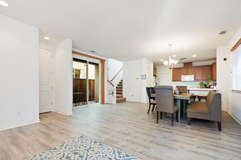 1351 Eucalyptus Dr, Vallejo, CA 94591 photo 4
