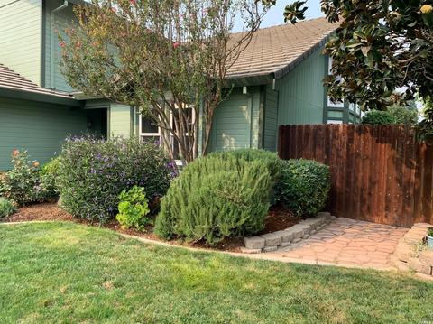 1355 Parkgreen Dr, Dixon, CA 95620 photo 5