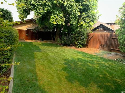 1355 Parkgreen Dr, Dixon, CA 95620 photo 11