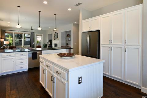 301 Decanter Cir, Windsor, CA 95492 photo 9