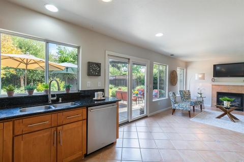 9996 Wallace Way, Windsor, CA 95492 photo 8