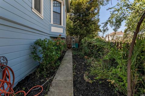 1325 Sutter St, Vallejo, CA 94590 photo 4
