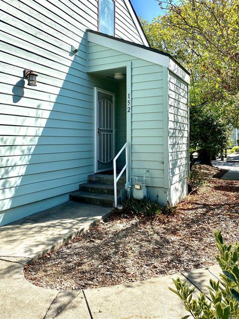 152 Courtyards E, Windsor, CA 95492 photo 1