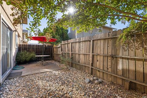202 Main Cir, Ukiah, CA 95482 photo 23