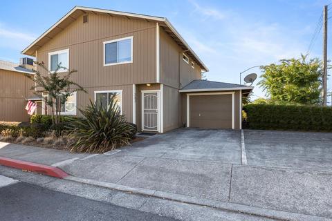 202 Main Cir, Ukiah, CA 95482 photo 1