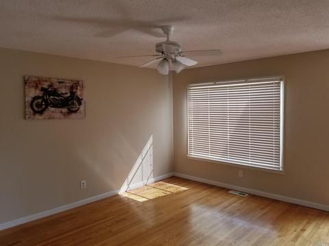 127 Kemper St, Vallejo, CA 94589 photo 9