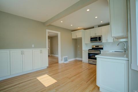 176 Mountain View Ave, Vallejo, CA 94590 photo 8