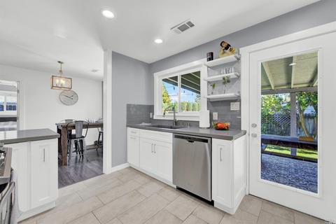 61 Eldridge Ave, Vacaville, CA 95688 photo 12
