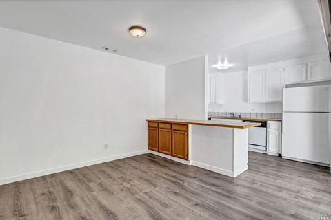 750 Marsh Dr, Napa, CA 94558 photo 16