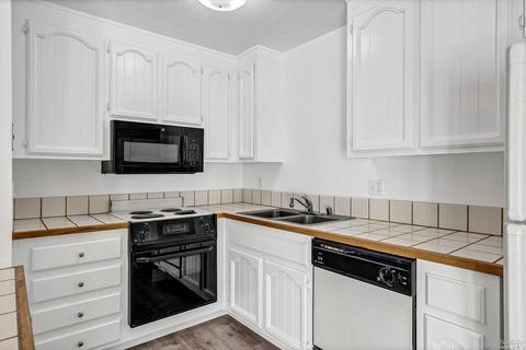 750 Marsh Dr, Napa, CA 94558 photo 13