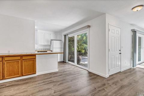 750 Marsh Dr, Napa, CA 94558 photo 19