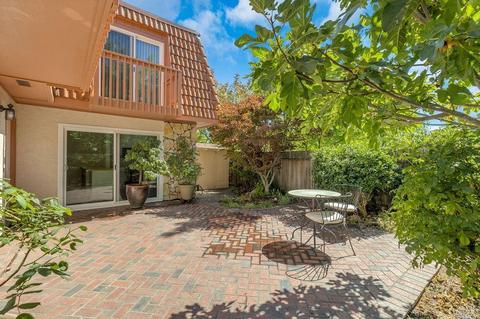 750 Marsh Dr, Napa, CA 94558 photo 4