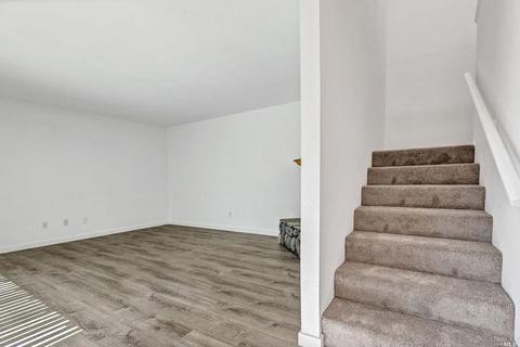 750 Marsh Dr, Napa, CA 94558 photo 7
