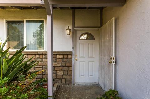1060 Sparrow Ln, Fairfield, CA 94533 photo 5