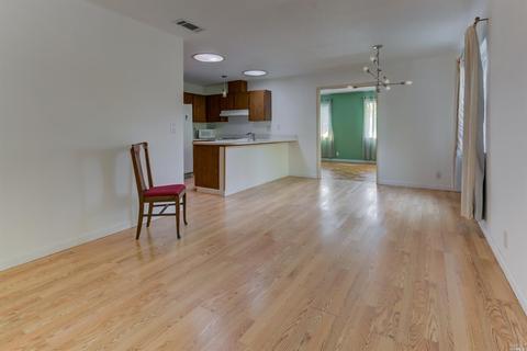 1060 Sparrow Ln, Fairfield, CA 94533 photo 17