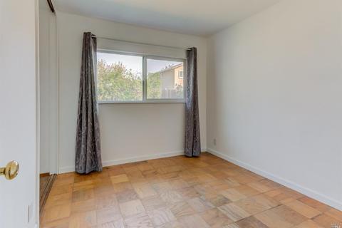 1060 Sparrow Ln, Fairfield, CA 94533 photo 25