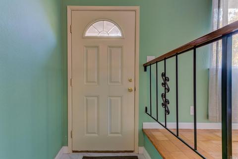 1060 Sparrow Ln, Fairfield, CA 94533 photo 8