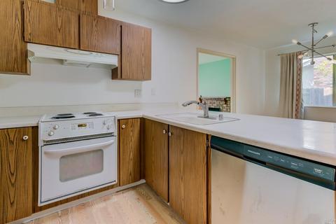 1060 Sparrow Ln, Fairfield, CA 94533 photo 21