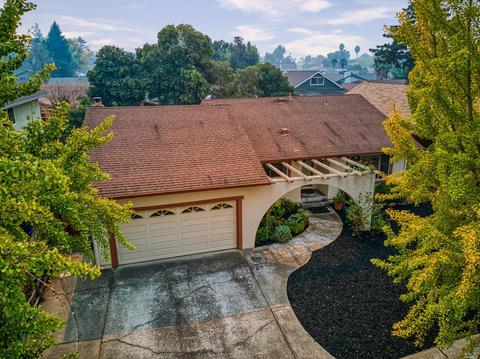 643 Costa Dr, Napa, CA 94558 photo 3