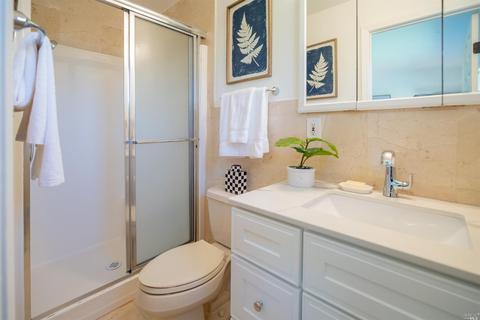 10 Flying Cloud Crse, Corte Madera, CA 94925 photo 18