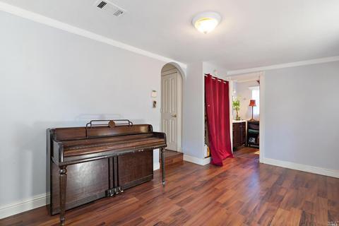 200 Florida St, Vallejo, CA 94590 photo 4