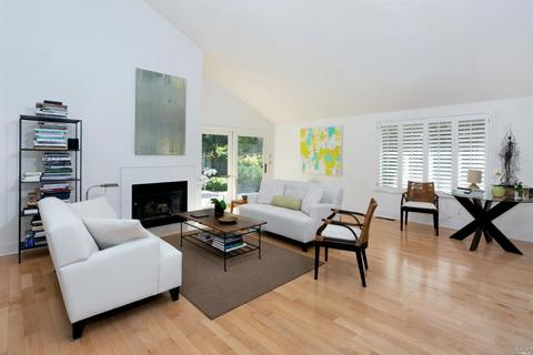 580 Gregory Cir, Sonoma, CA 95476 photo 2