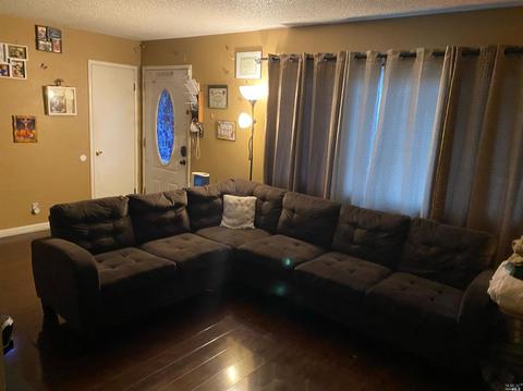 1113 Roleen Dr, Vallejo, CA 94589 photo 2