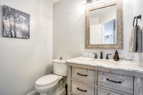 9224 Piccadilly Cir, Windsor, CA 95492 photo 24