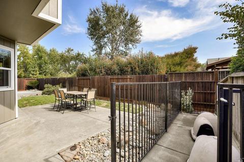 9224 Piccadilly Cir, Windsor, CA 95492 photo 30