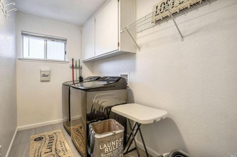 9224 Piccadilly Cir, Windsor, CA 95492 photo 25