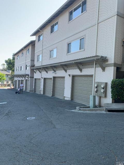 143 Lands End Ct, Vallejo, CA 94591 photo 8