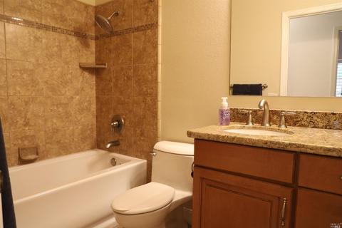 555 Walten Way, Windsor, CA 95492 photo 8