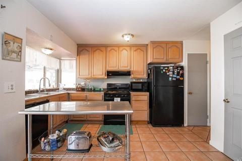 1390 Hemingway Ct, Dixon, CA 95620 photo 18